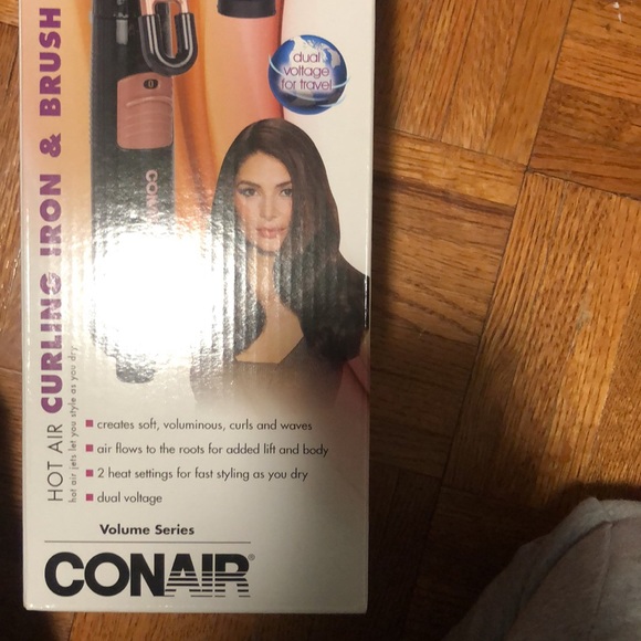Conair hot air curling iron & brush - Picture 2 of 3